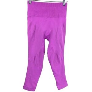 Lululemon Zone In Crop Leggings Ultraviolet